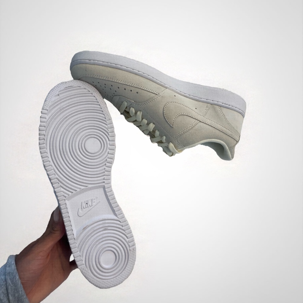 BRAND NEW NEVER WORN UNISEX (wmns) Nike cloth low top Air Force ones